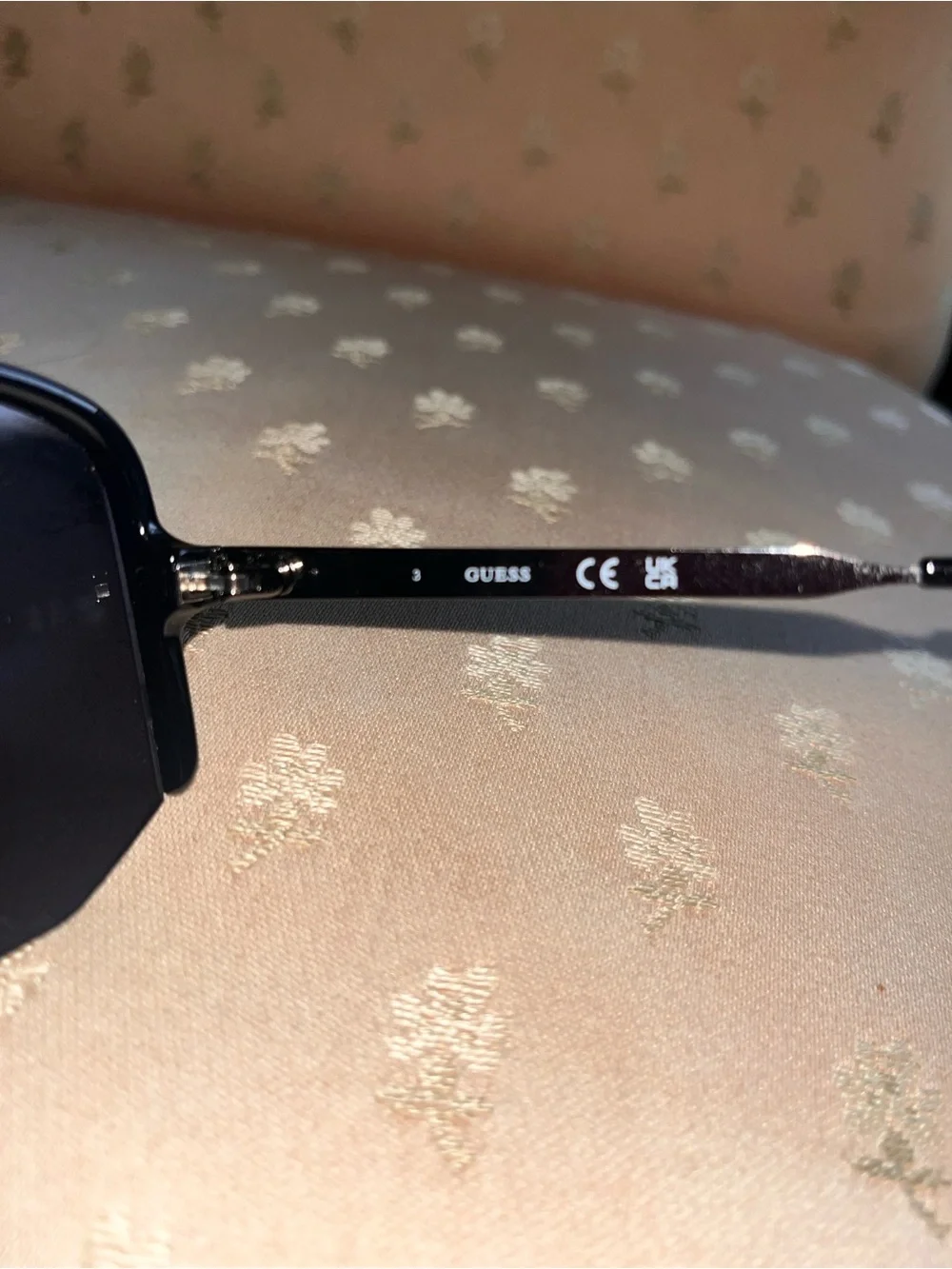 Guess Metal Shield Sunglasses excellent condition